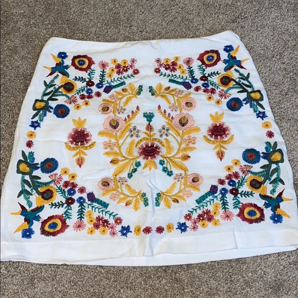 Altair’s state embroidered skirt